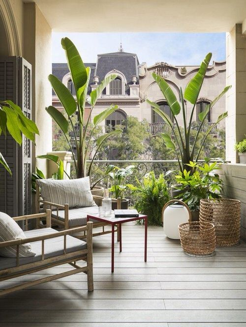 How to make balcony living more private